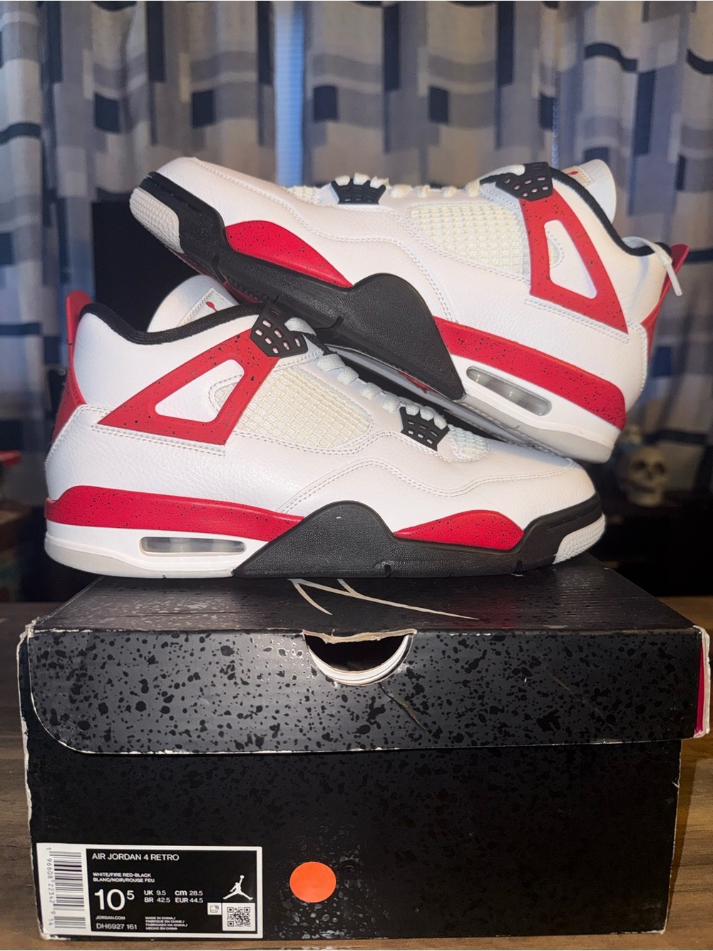 Jordan 4 Retro Mens White and Red Cement Basketball Shoes